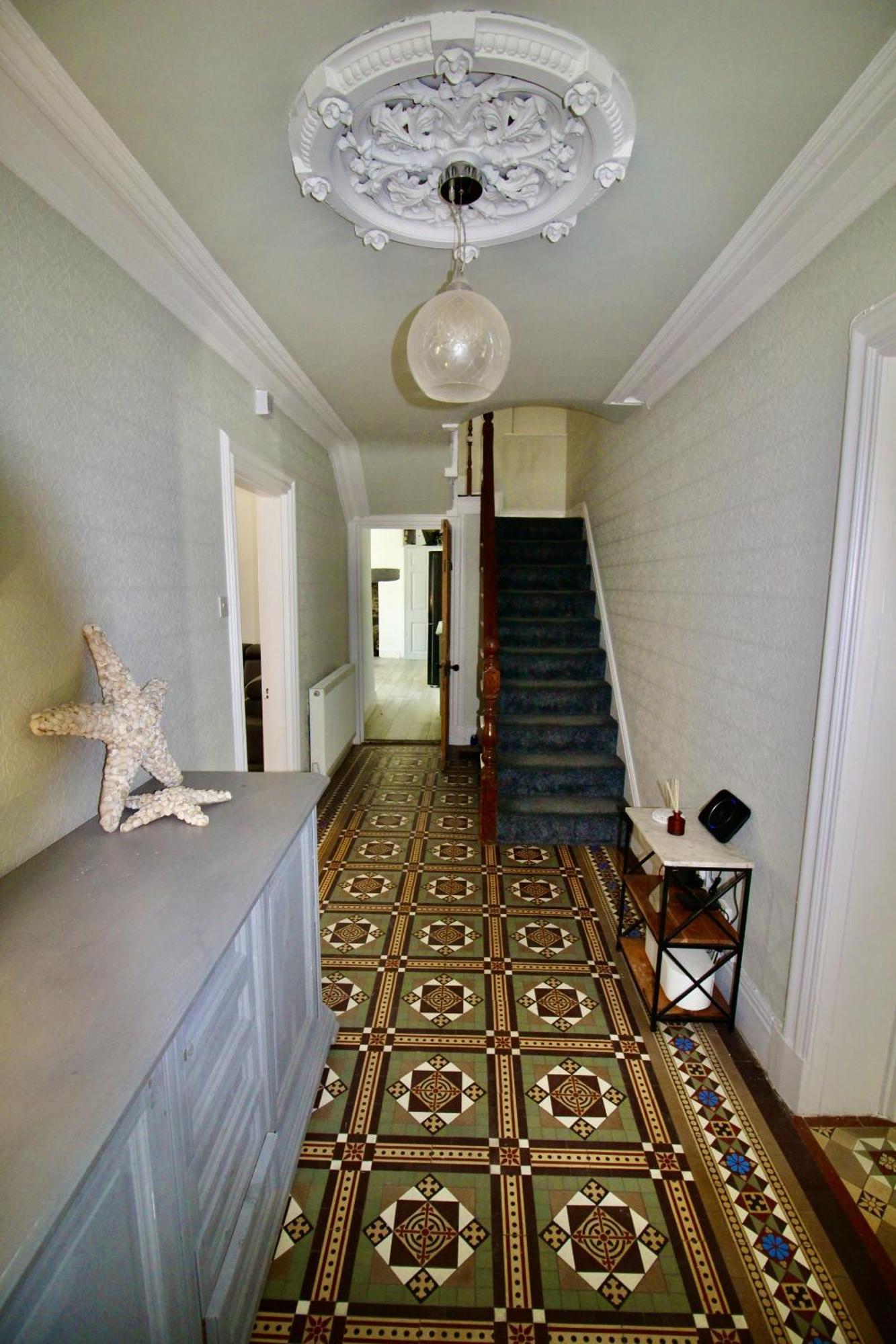 Llanfair Hall, Dog Friendly, Cinema, Games Room, Hot Tub Llanfairpwllgwyngyll